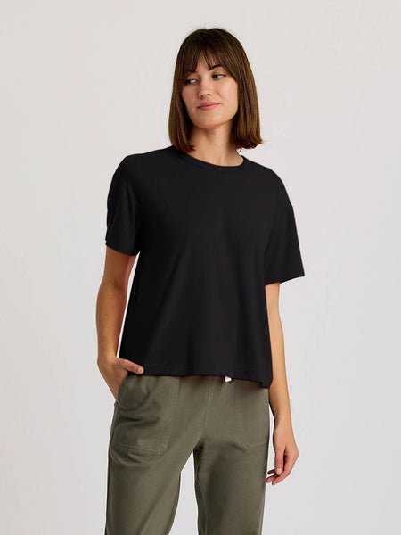 W Lightweight Elevate Tee