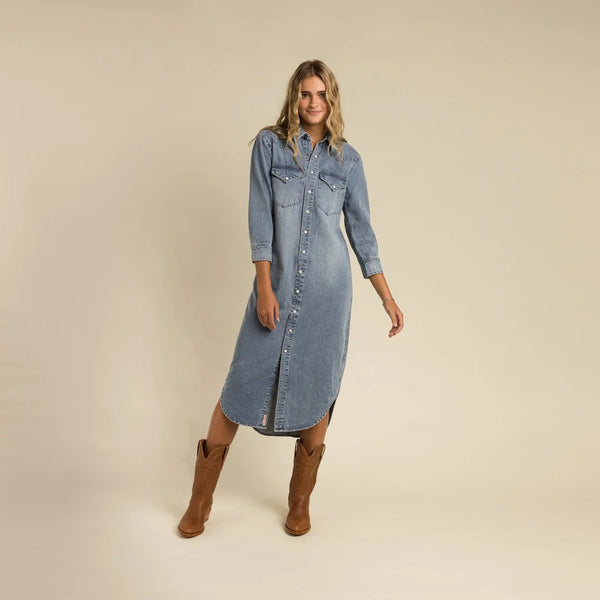 The Annie Pearlsnap Shirtdress
